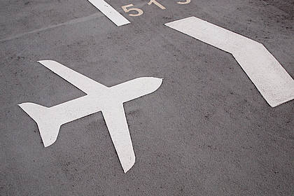 Wegweiser Flughafen
