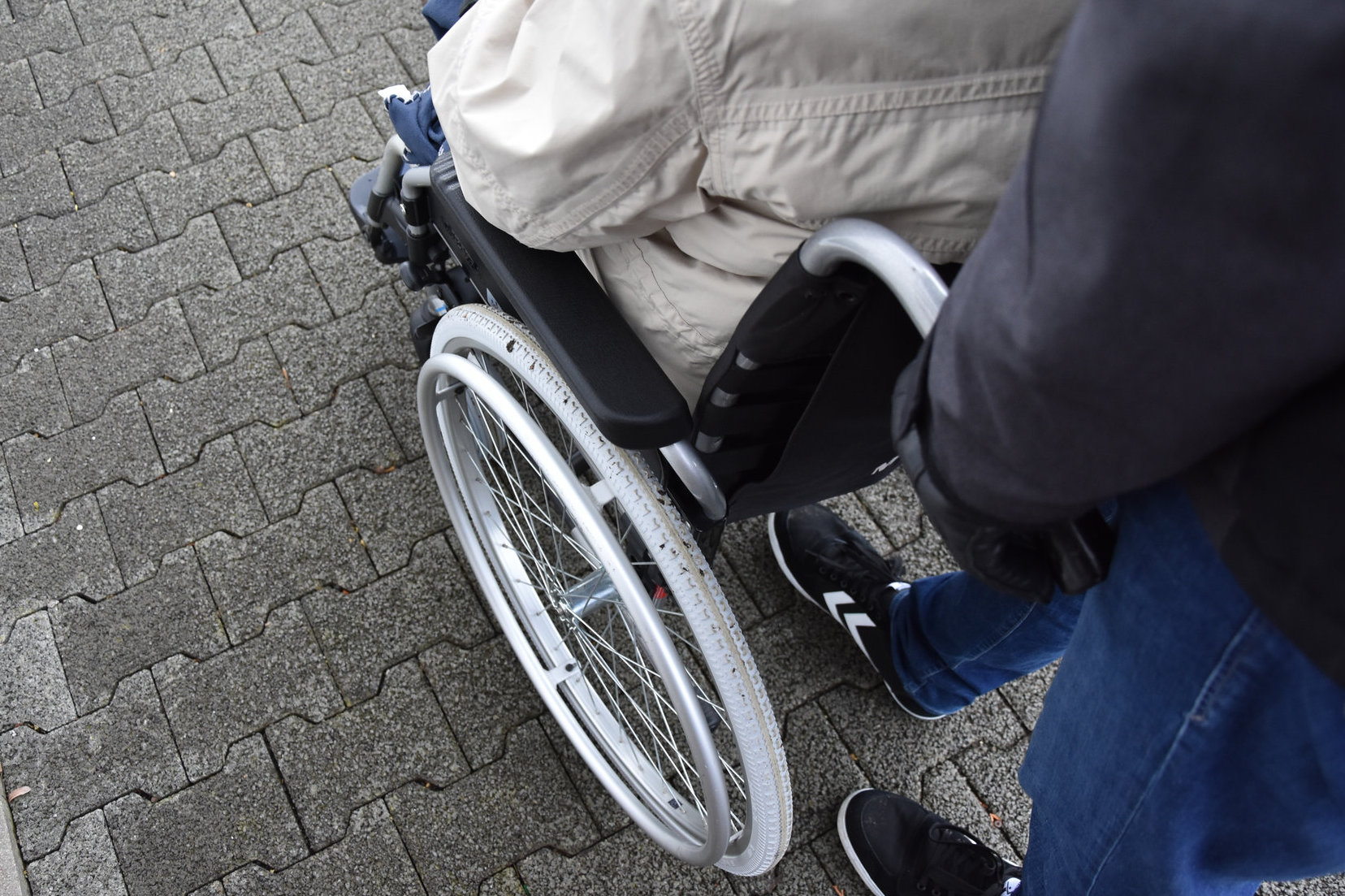 barrierefreiheit_rollstuhl_rollator (4)